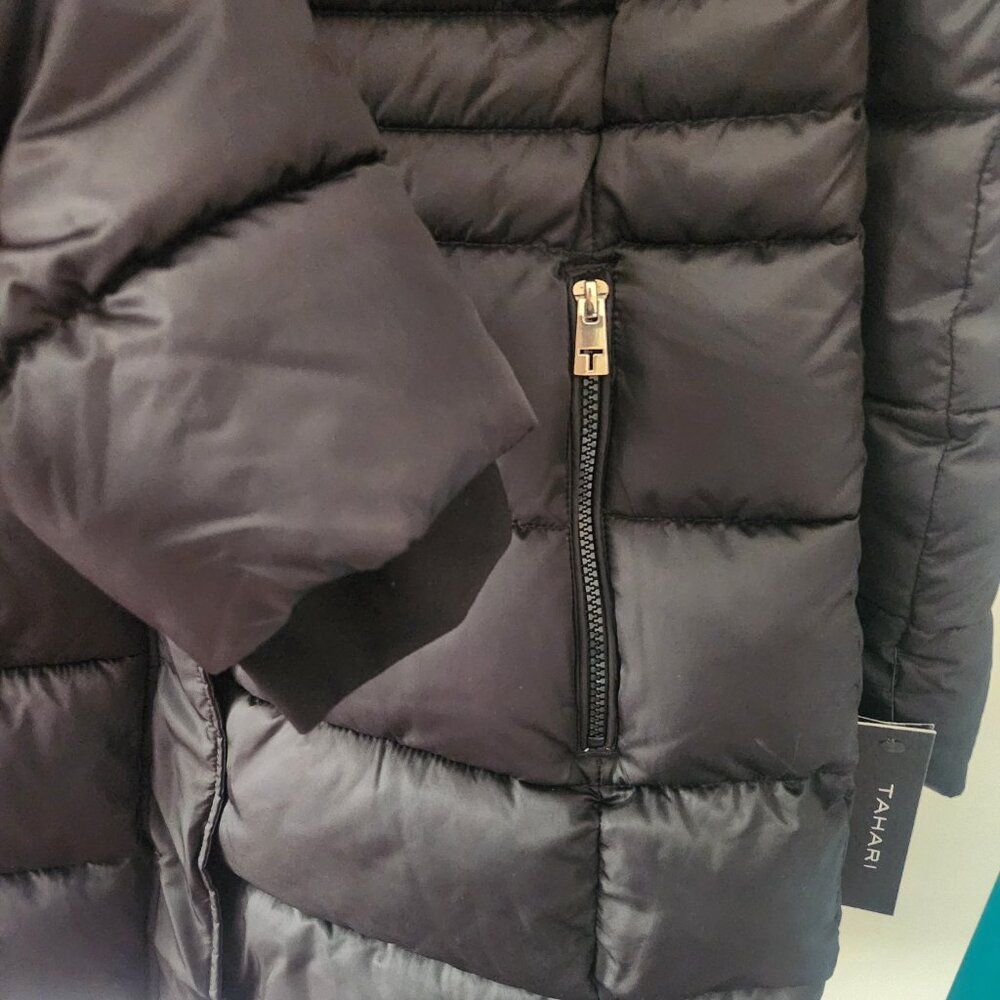 $320 - NWT-Tahari Dana Hooded Faux Fur Trim Puffer Coat - Black - XL - Picture 14 of 14